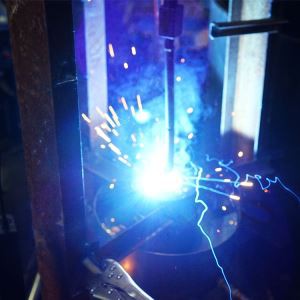 Līniju urbšanas un urbšanas metināšanas iekārtas